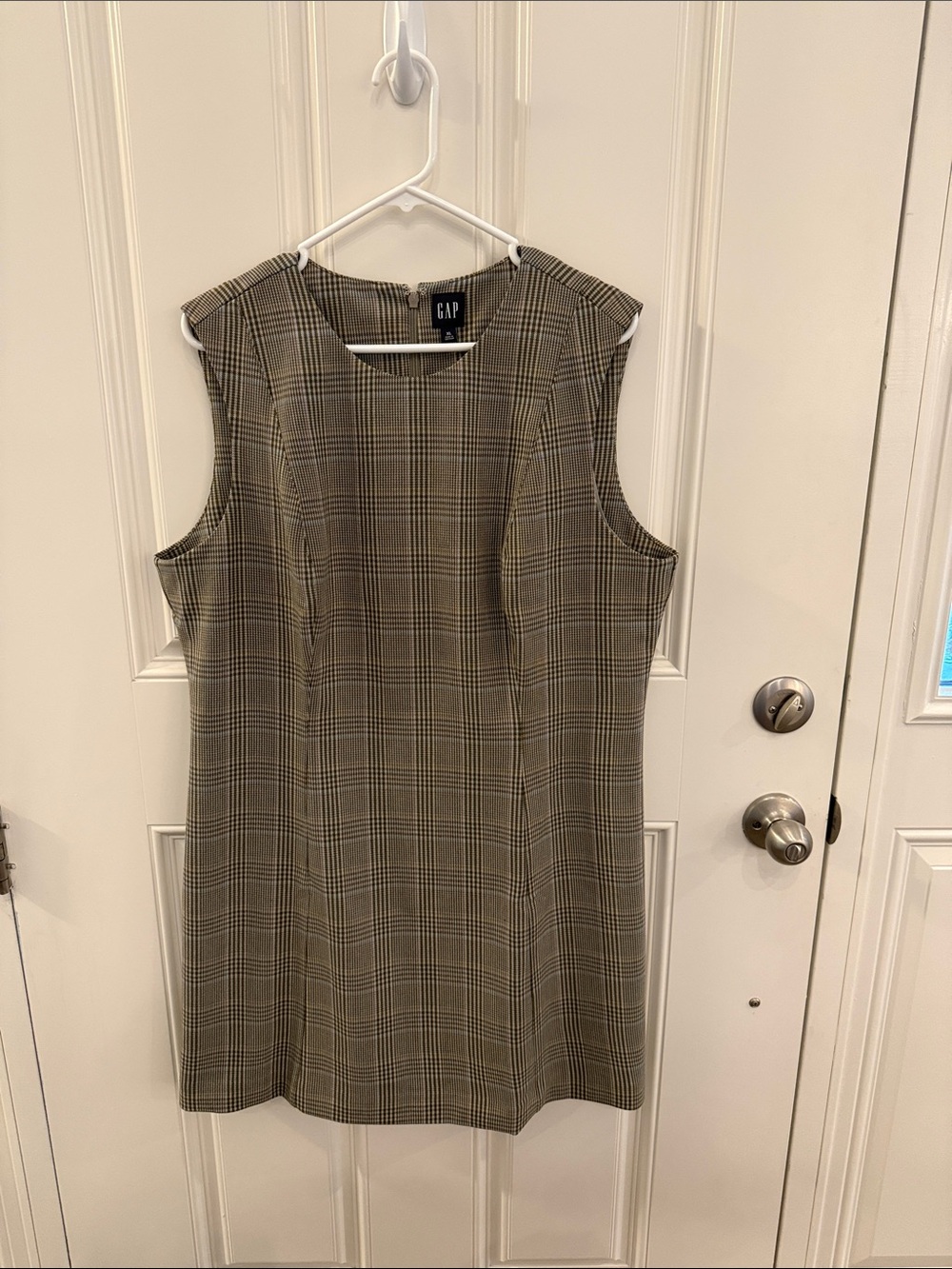 GAP Plaid Sleeveless Shift Dress in Taupe and yellow
